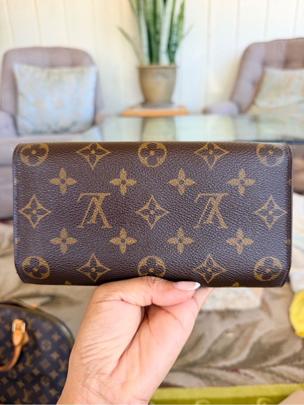 Louis Vuitton International Monogram Wallet ๐๐๐ - Picture 4 of 7